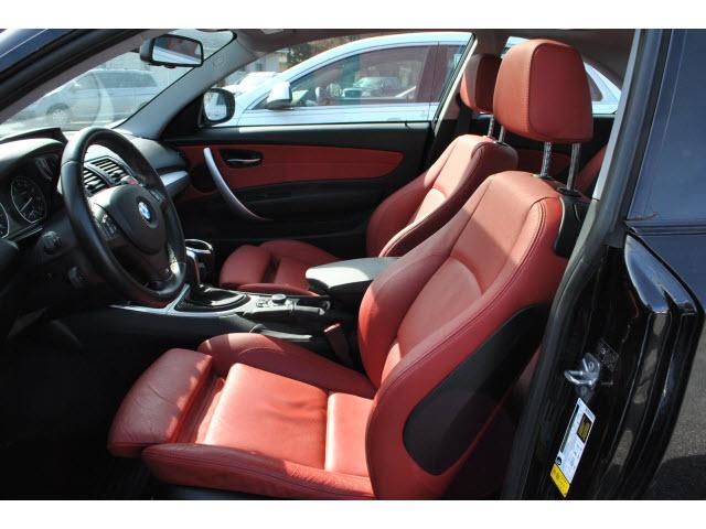 BMW 1 series 2010 photo 3