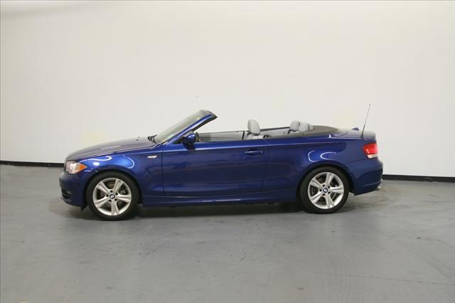 BMW 1 series 2010 photo 2