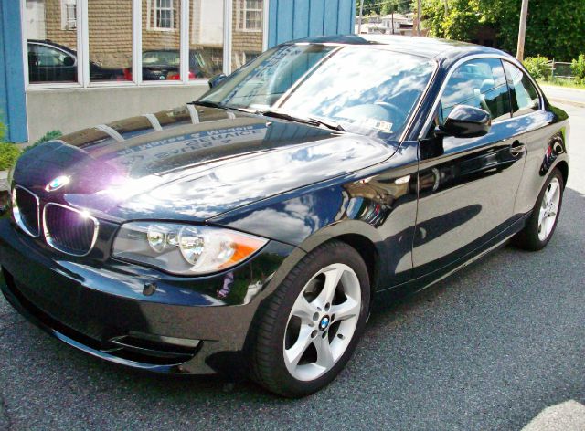 BMW 1 series 2010 photo 3