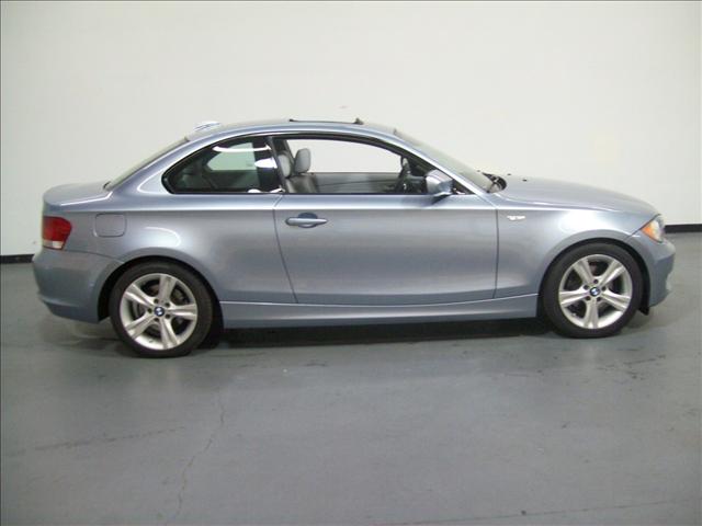 BMW 1 series 2010 photo 3