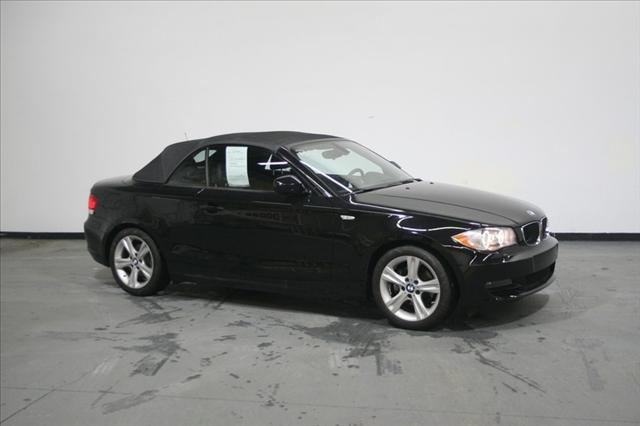 BMW 1 series 2010 photo 3