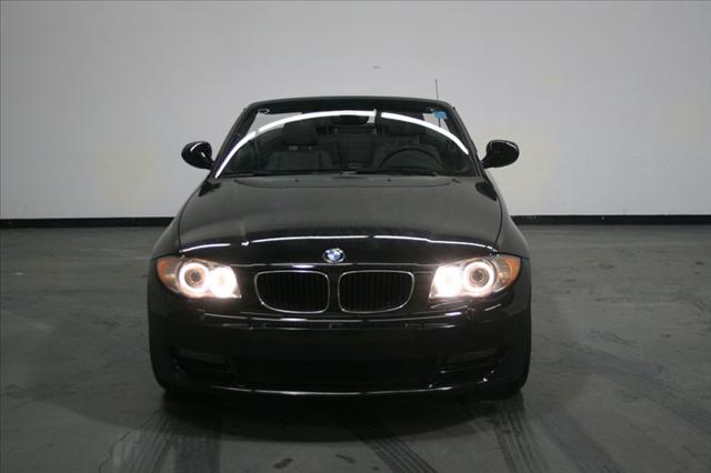 BMW 1 series 2010 photo 4