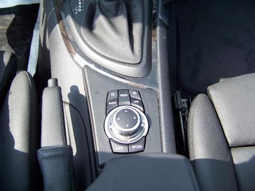 BMW 1 series 2010 photo 4