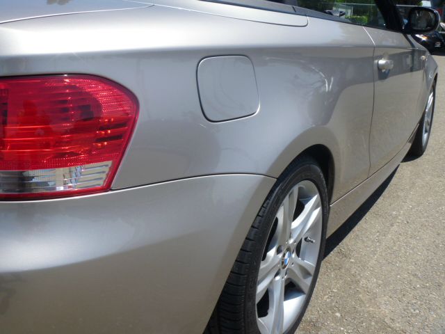 BMW 1 series 2010 photo 12