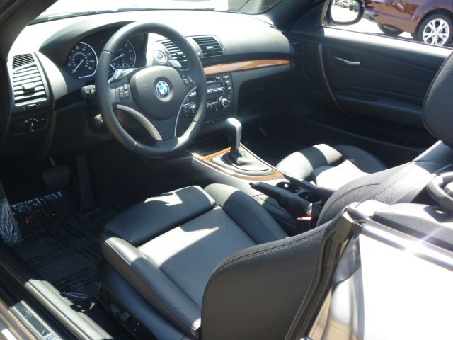 BMW 1 series 2010 photo 18