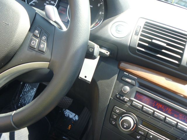 BMW 1 series 2010 photo 22