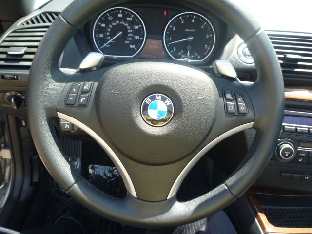 BMW 1 series 2010 photo 25