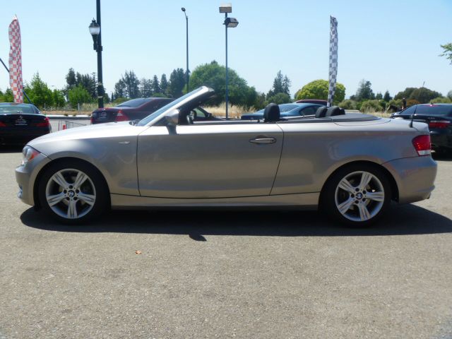 BMW 1 series 2010 photo 27