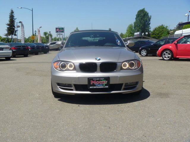 BMW 1 series 2010 photo 41