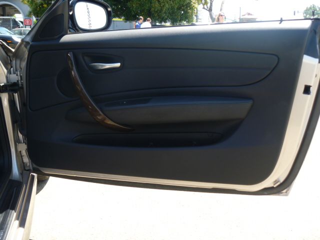 BMW 1 series 2010 photo 43