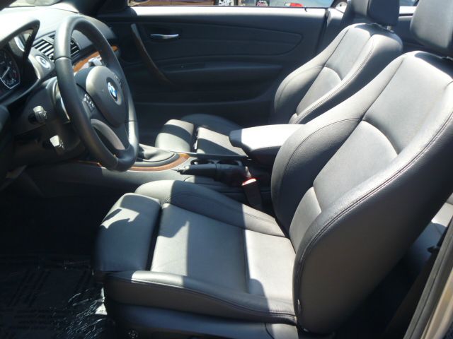 BMW 1 series 2010 photo 6