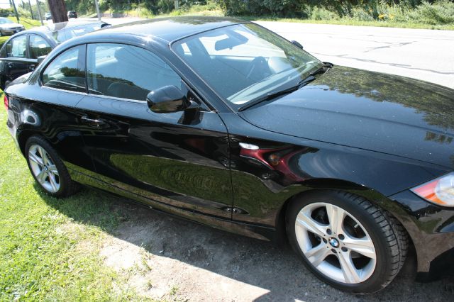 BMW 1 series 2011 photo 1