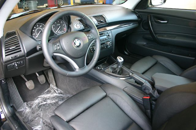 BMW 1 series 2011 photo 14