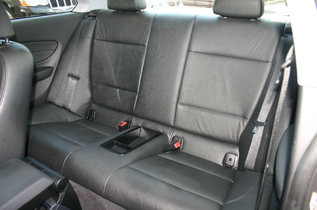 BMW 1 series 2011 photo 3