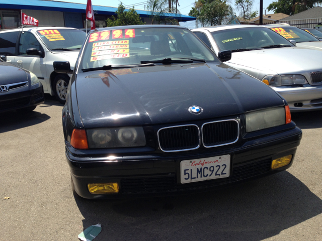 BMW 3-Series 1995 photo 0