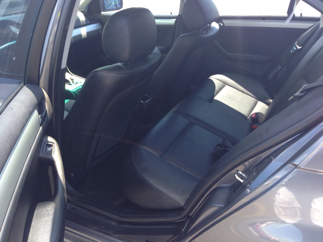 BMW 3-Series 2002 photo 2