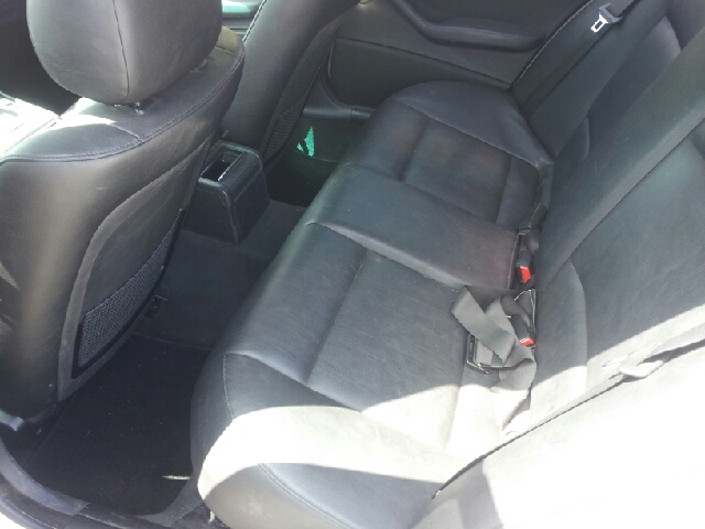 BMW 3-Series 2002 photo 2