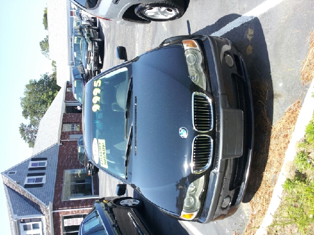 BMW 3-Series 2003 photo 2
