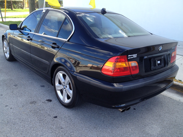 BMW 3-Series 2004 photo 3