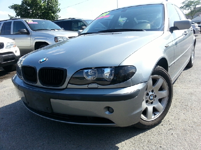 BMW 3-Series 2004 photo 4