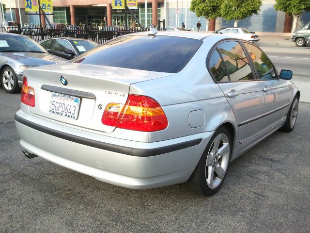 BMW 3-Series 2004 photo 3
