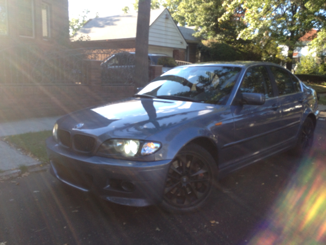 BMW 3-Series 2004 photo 4