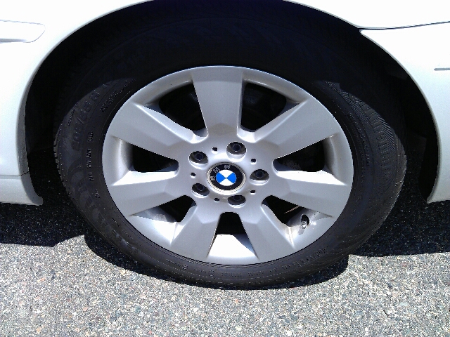 BMW 3-Series 2005 photo 1