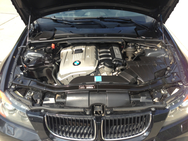 BMW 3-Series 2006 photo 11