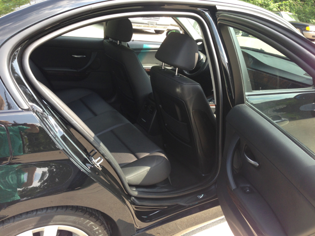 BMW 3-Series 2006 photo 8