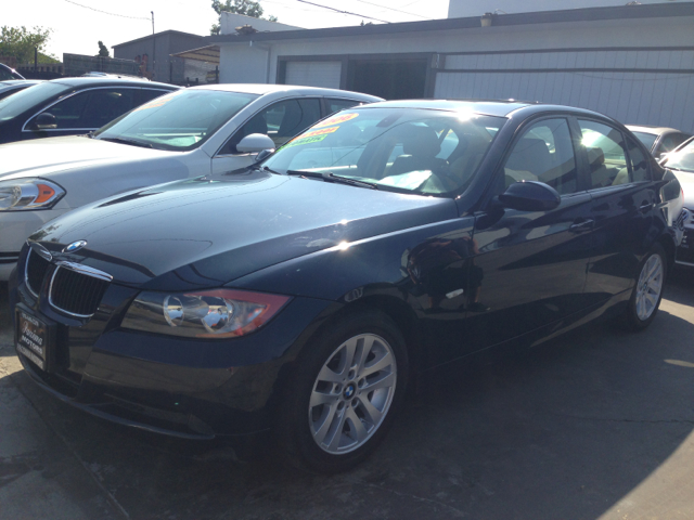 BMW 3-Series STX XL XLT FX2 Lariat Sedan