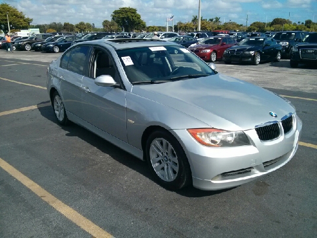 BMW 3-Series 2006 photo 2