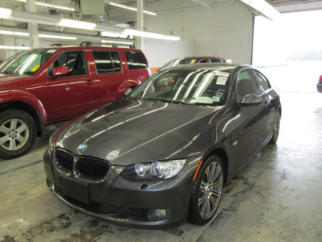 BMW 3-Series 2008 photo 2