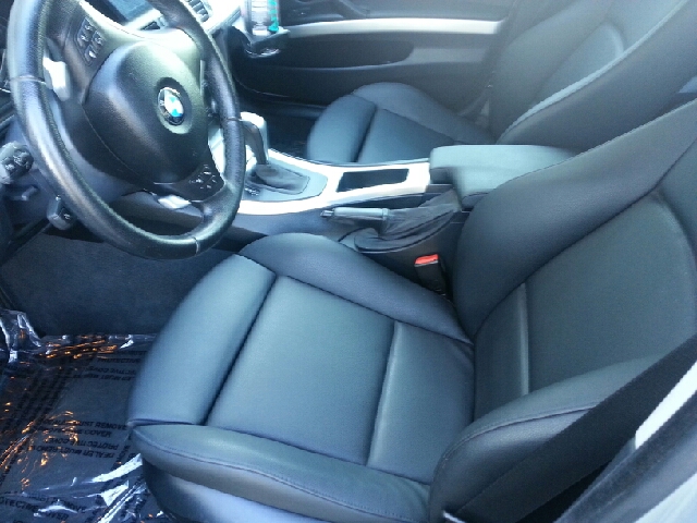 BMW 3-Series 2008 photo 2