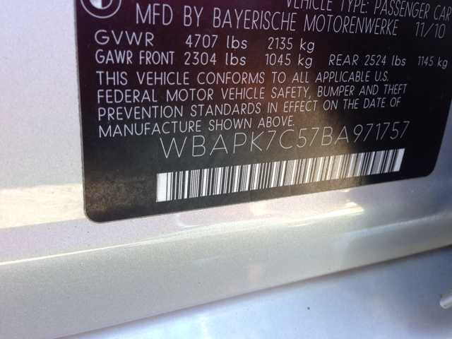 BMW 3-Series 2011 photo 11