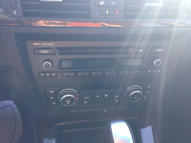 BMW 3-Series 2011 photo 12