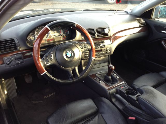 BMW 330 2002 photo 0