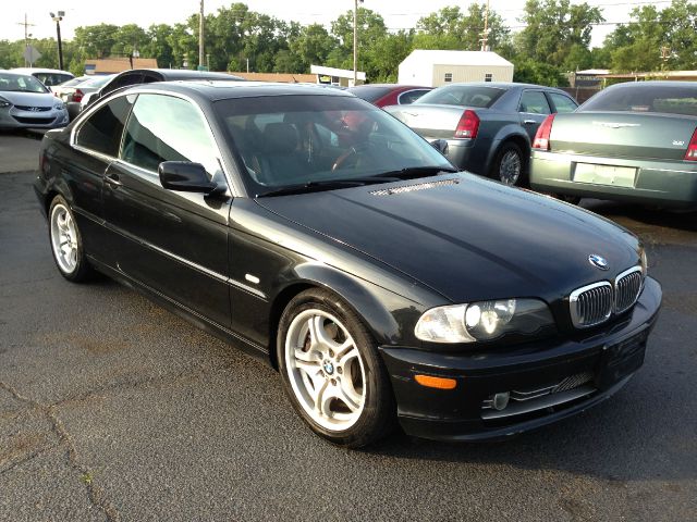 BMW 330 2002 photo 1