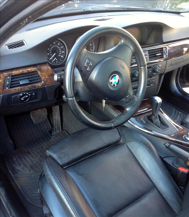 BMW 330 530i Sedan