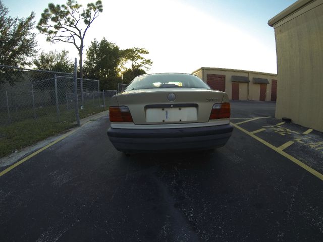 BMW 3 series 1993 photo 4