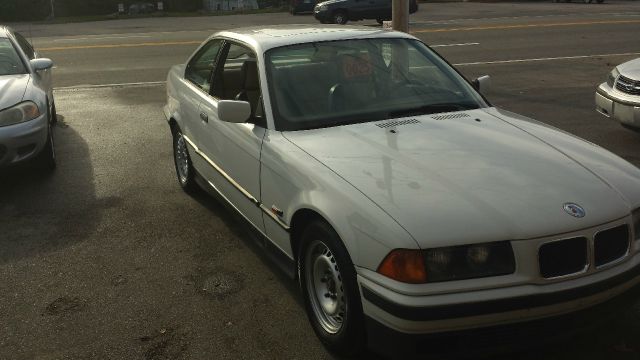 BMW 3 series 1995 photo 2