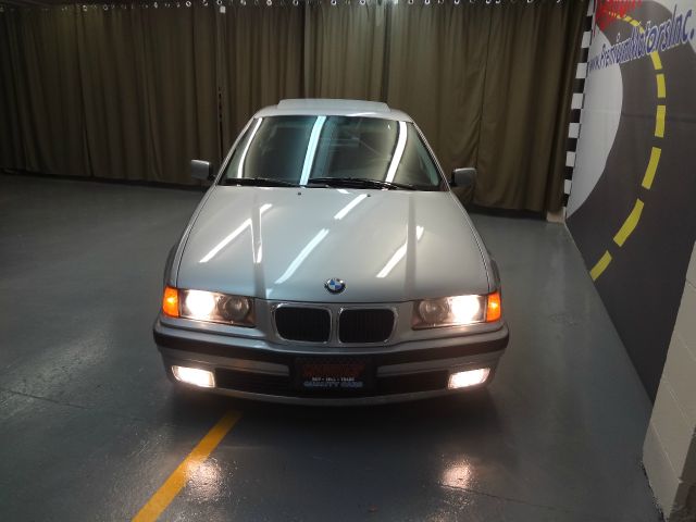 BMW 3 series 1997 photo 2