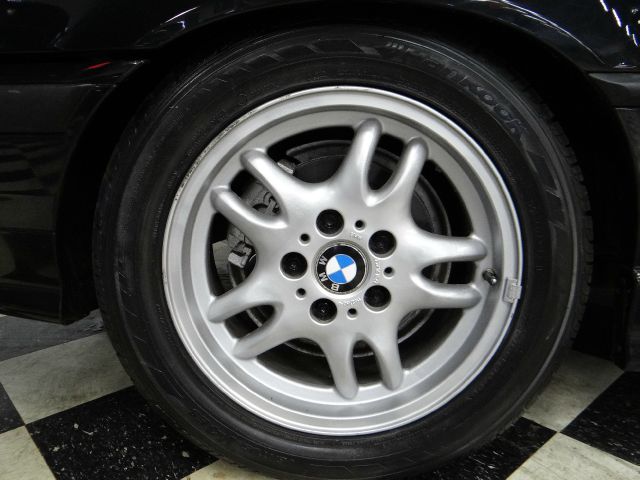 BMW 3 series 1998 photo 1