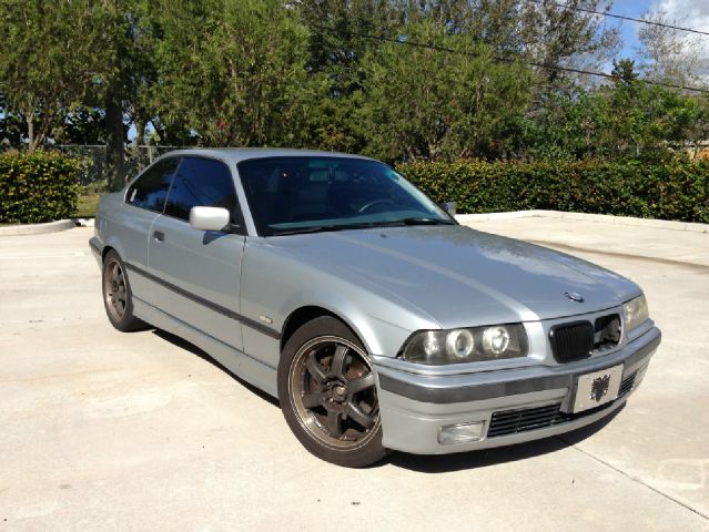 BMW 3 series 1998 photo 1
