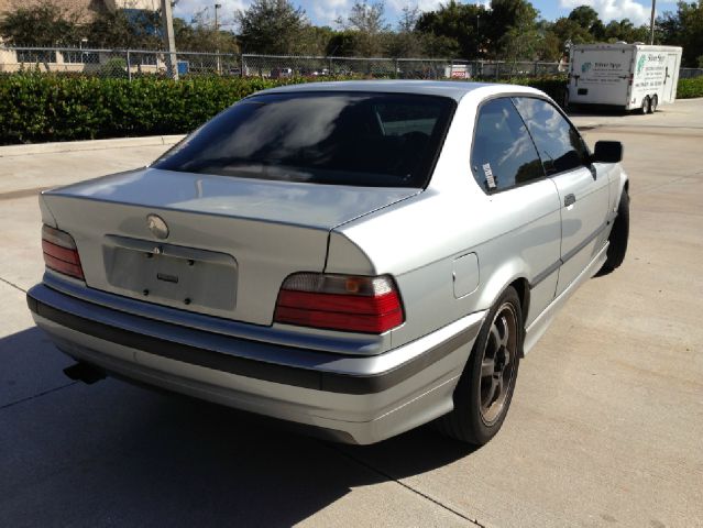 BMW 3 series 1998 photo 2