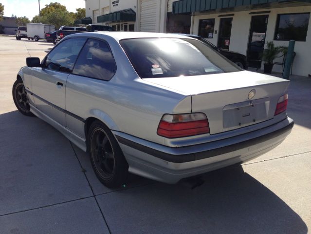 BMW 3 series 1998 photo 3