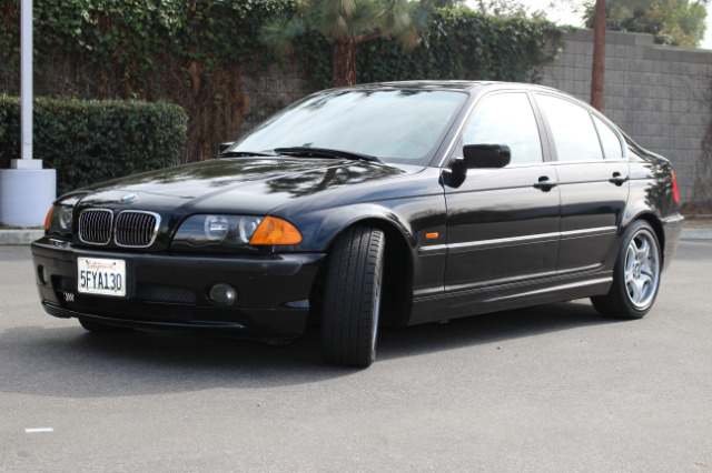 BMW 3 series 2001 photo 2
