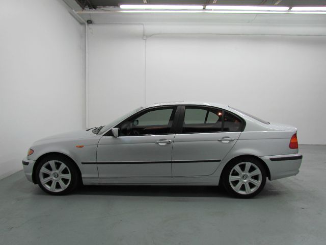 BMW 3 series 2003 photo 2