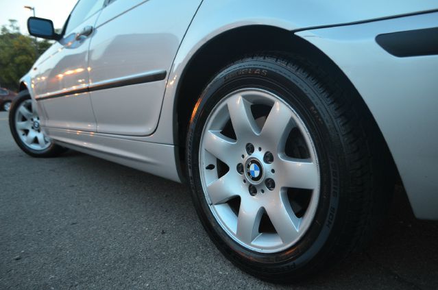 BMW 3 series 2003 photo 4
