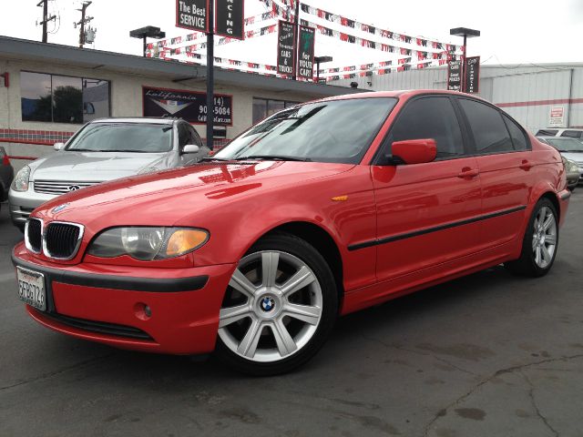 BMW 3 series Denali-quads-third-awd-nav-tv/dvd-moonroof-1 Owner Sedan