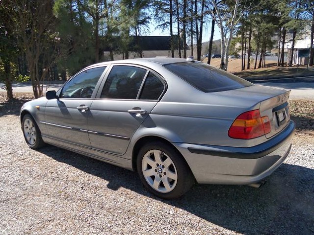 BMW 3 series 2004 photo 2